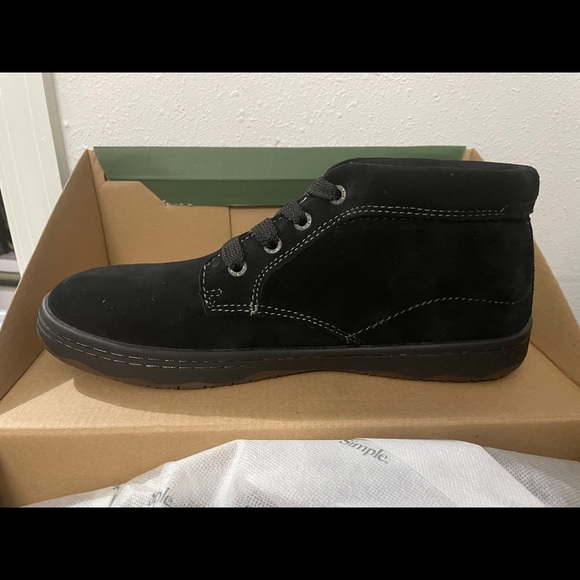 Simple Shoe Barney Boot - Picture 1 of 5